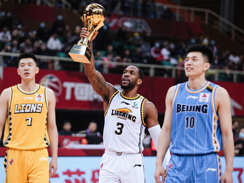  郑思维／黄雅琼强势晋级羽毛球混双决赛舞台